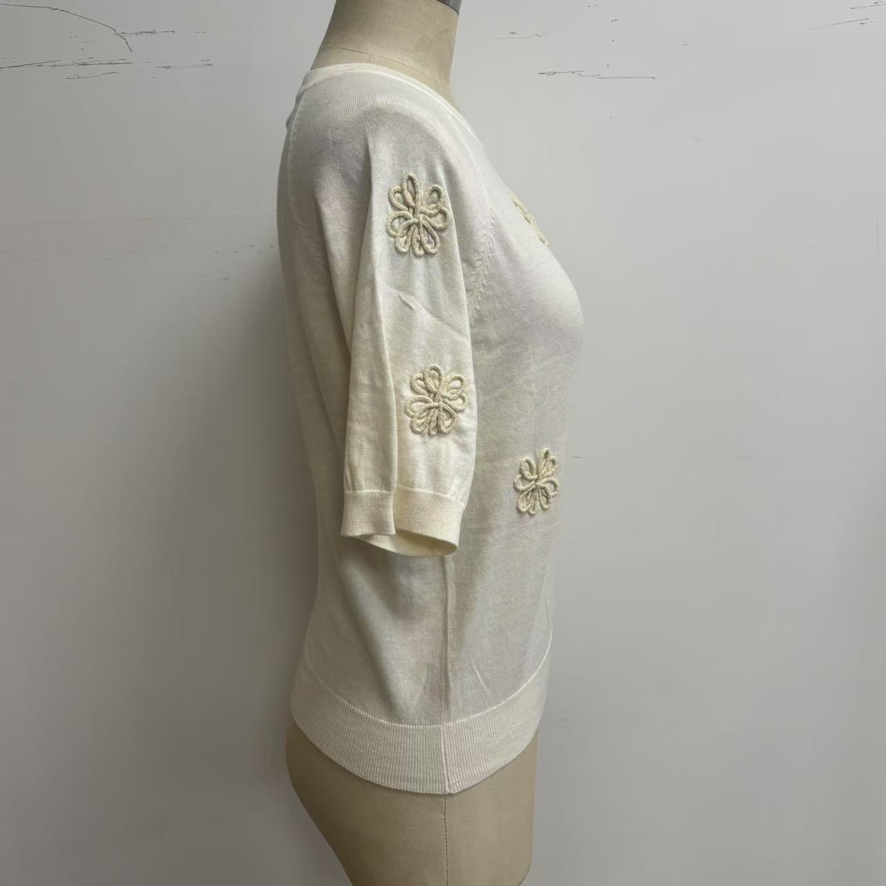C2969-626B White 1st Sample