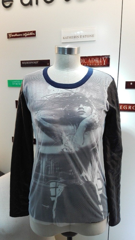 Ladies' printed sweaters with long sleeve