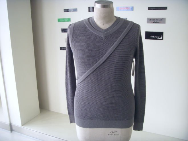 men's knitted sweater
