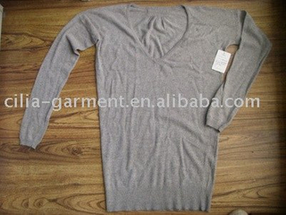 V-neck knitted sweater