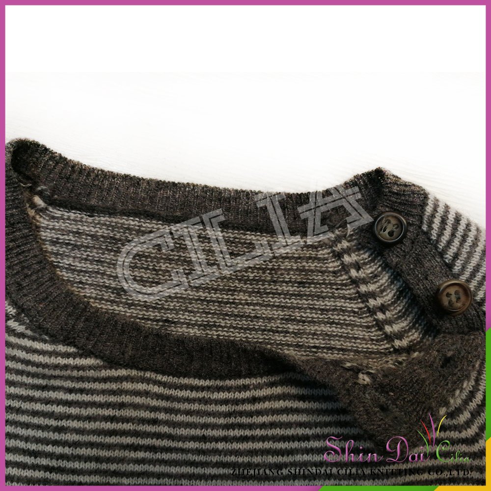 Wholesale latest new style winter warm handmade knittng stripe woolen cardigan sweater