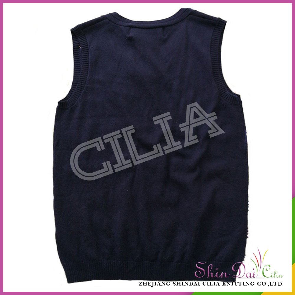 Good factory manufactures winter v shape knitted pullover sweater