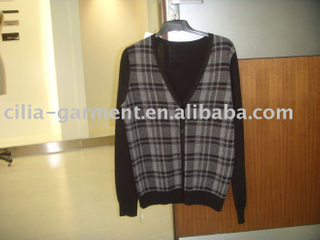 man's 50%wool 50%acrylic knitted pullover