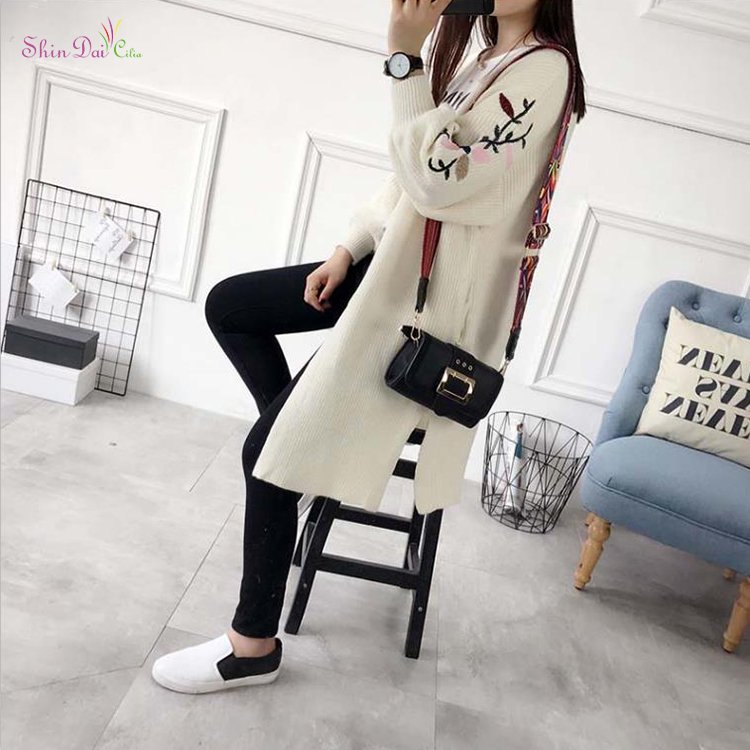 Hot sale fashion women heavy long warm knit embroidered cardigan sweater