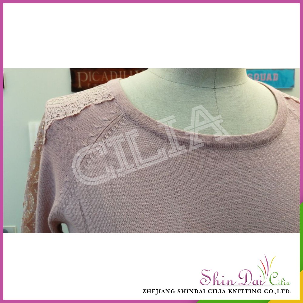 Cute and fashion woman pink round neck collar knitted pullover sweater with lace