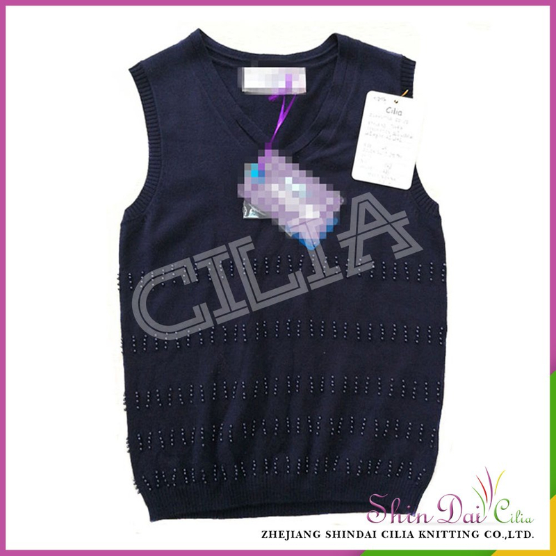Good factory manufactures winter v shape knitted pullover sweater