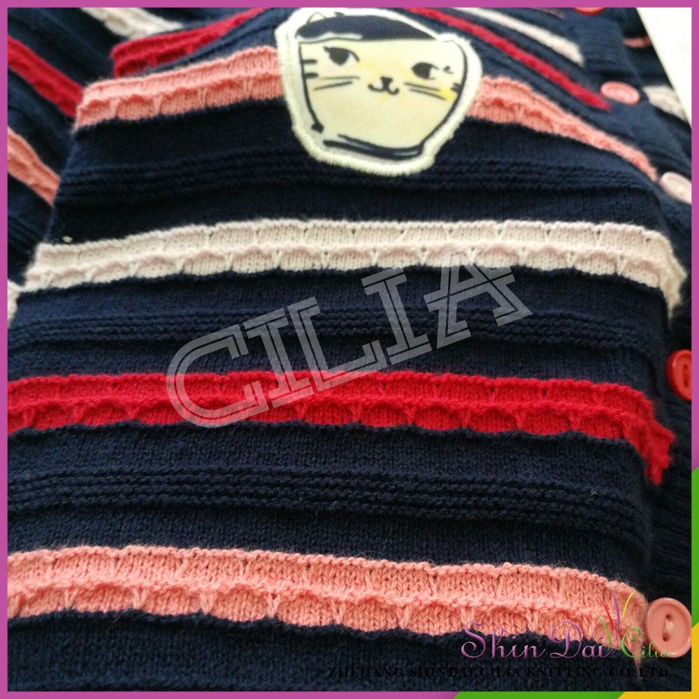 New types fashion hand knitted baby girls breathable cardigan sweater with embroider