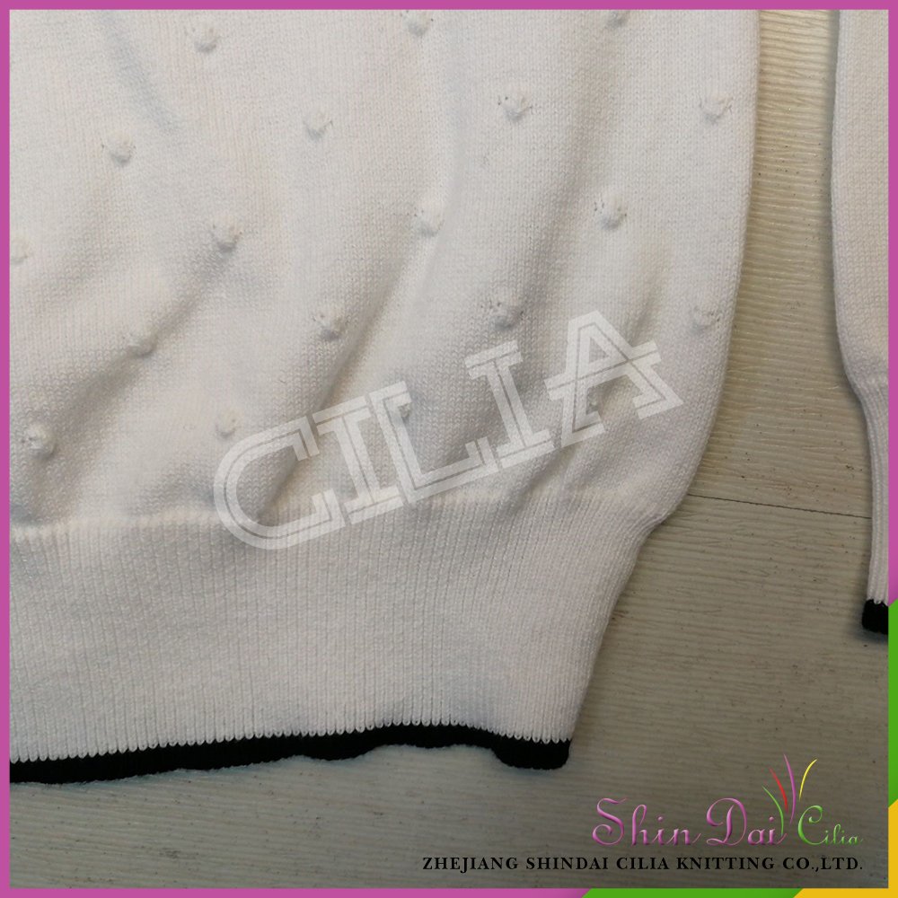 Custom design white hand knit embroidery pullover sweater designs for girls