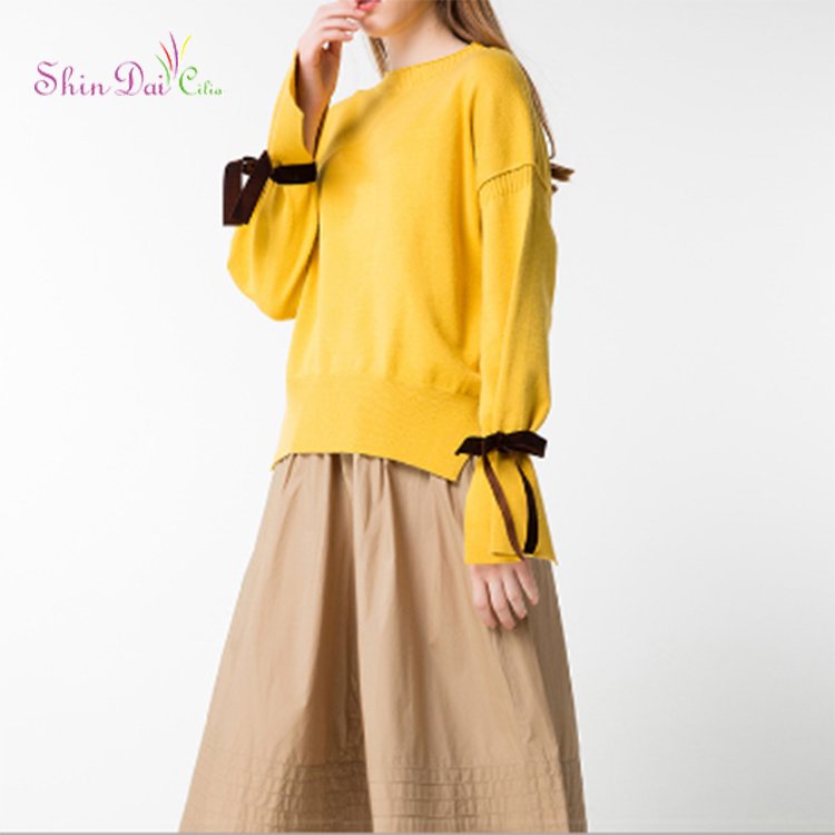Latest Design Europe Autumn Women Pure Color Cuffs Straps O-Neck Sweater