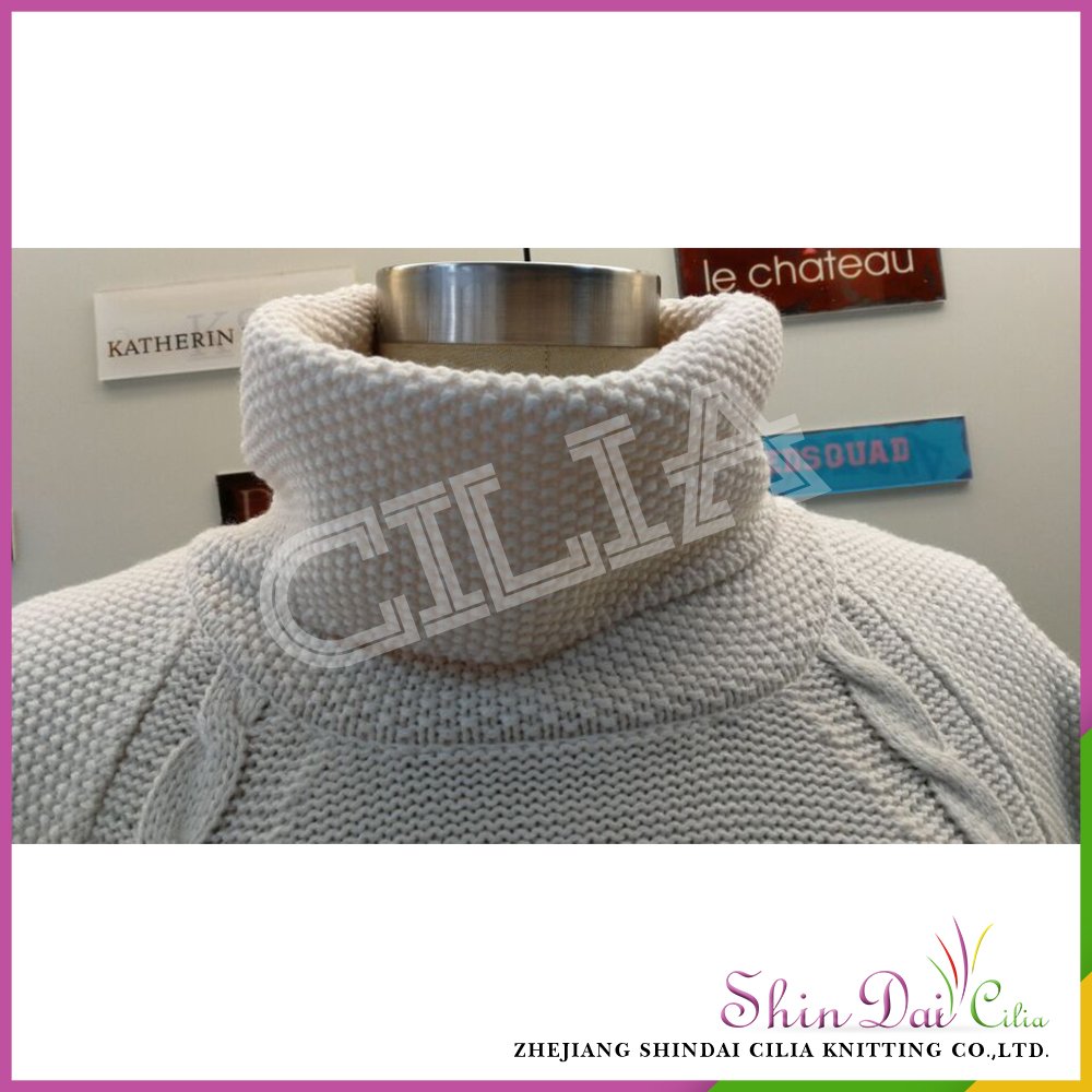 Prompt delivery women white half sleeve turtle neck pullover sweater with cabel