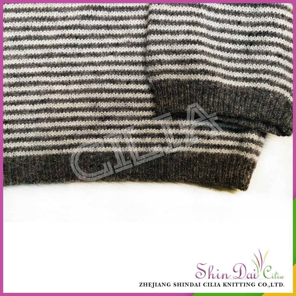 Wholesale latest new style winter warm handmade knittng stripe woolen cardigan sweater