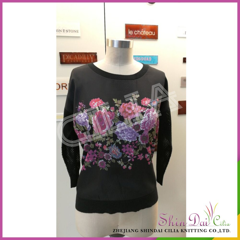 Factory directly wholesale black lady knitted pullover swwater with digital printing