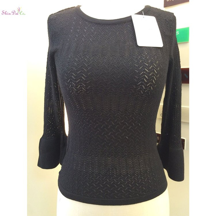 Women black round neck hollow flare sleeve knitted pullover sweater
