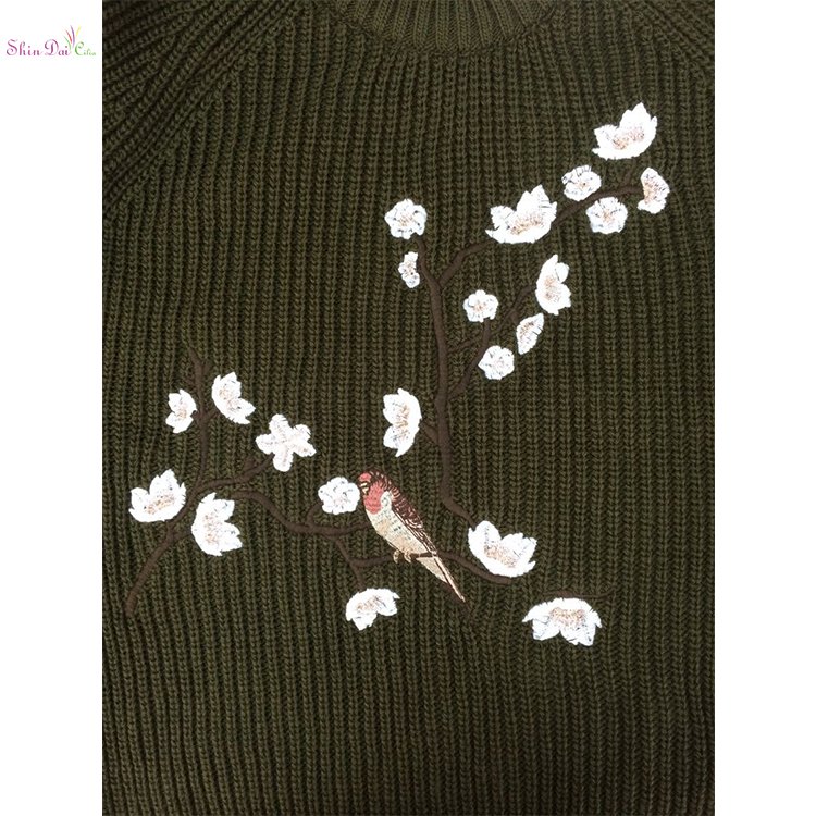 Hot sale lady women's knitted pullover sweater with embroidery