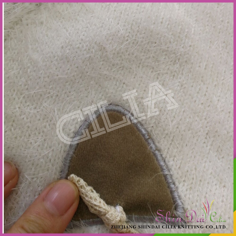 Wholesale high quality girls autumn winter pullover sweater with cartoon embroider