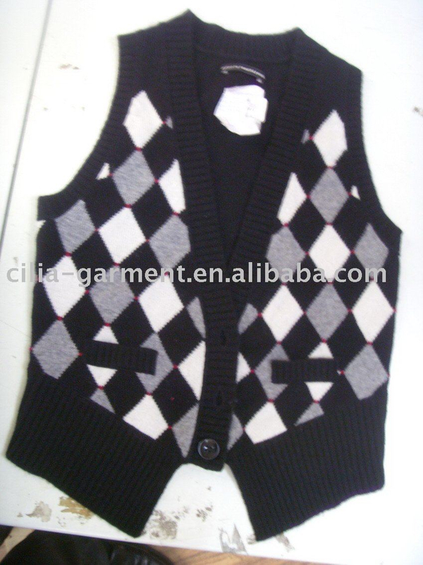 knitted vest