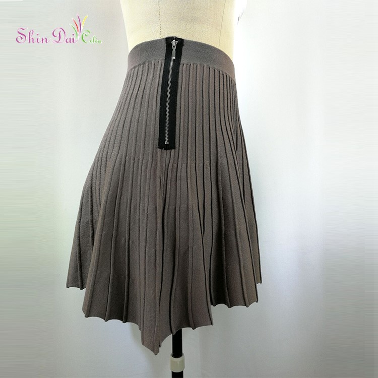 Ladies Dress Hot Sale Fashion Design 100%Viscose A-line Sweater Lady Short Pleated Skirt